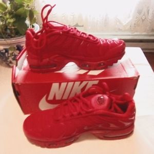 NIKE AIR MAX PLUS GS SIZE 6Y